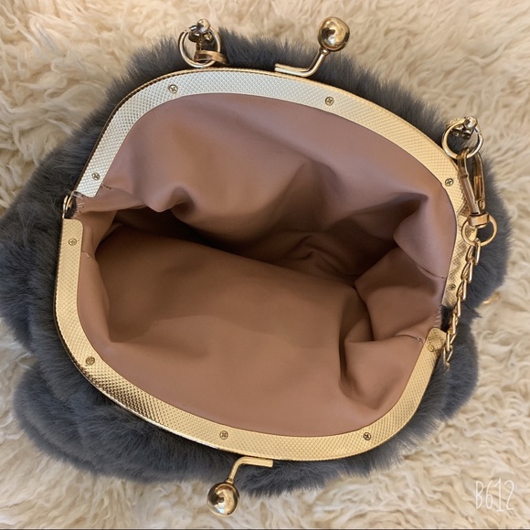 Cute rabbit ear shape cross body bag - Picture 5 of 6